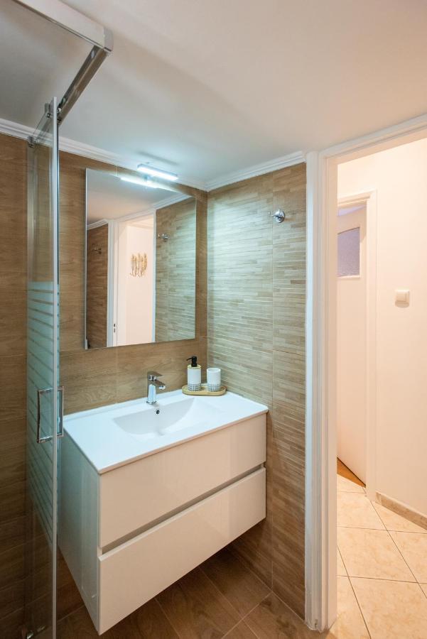 Blue Ark Boho Stay At Acropolis Athens Exterior photo